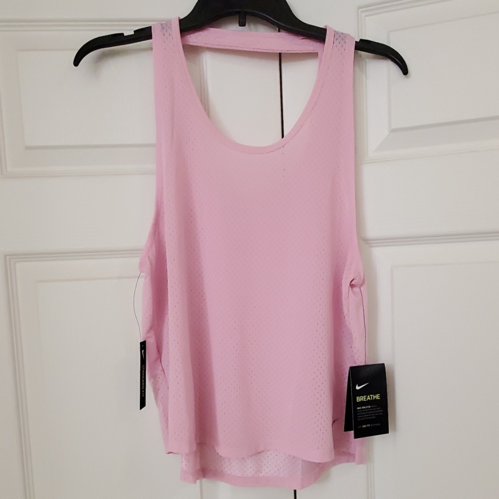 (NWT) Nike Breathe Dri-Fit Miler
